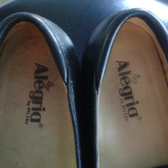 Alegria Uniform Shoes - Picture 3 of 5